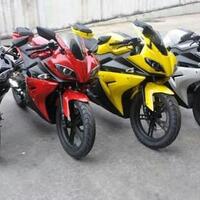 adu-ganteng-dan-tenaga-motor-150cc-sport-kekinian