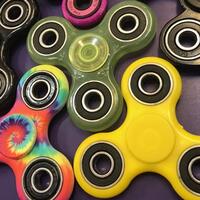 jadi-ini-5-fungsi-fidget-spinner-bisa-bikin-kebiasaan-merokok-berkurang