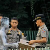 modus-manusia-perak-bawa-kotak-sumbangan-yayasan-fiktif