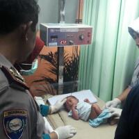 dikira-suara-kucing-ternyata-bayi-menangis-dalam-kardus