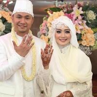 cincin-kimpoi-artis-cantik-ini-dicuri-lalu-dilebur