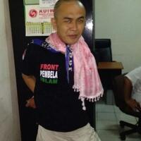 bawa-tas-di-dekat-rumah-panglima-tni-pria-berbaju-fpi-diringkus