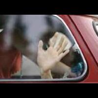 pasangan-remaja-belasan-tahun-digerebek-warga-berbuat-mesum-di-dalam-mobil