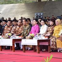 jokowi-tantang-koperasi-berkontribusi-lebih-besar