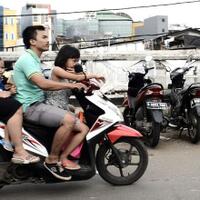 data-ponsel-dunia-orang-indonesia-paling-malas-berjalan-kaki