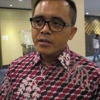 bupati-banyuwangi-batalkan-aturan-wajib-berjilbab-di-smp-negeri