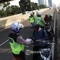 tilang-pelanggar-lalin-dan-penerobos-jlnt-casablanca-polisi-dapat-rp-23-m