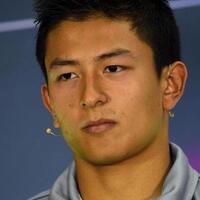 rio-haryanto-posting-foto-bareng-wanita-saat-kondangan