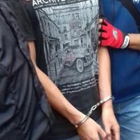 berhasil-kejar-pelaku-jambret-lelaki-ini-lakukan-hal-ini-hingga-pelaku-terjungkal