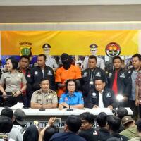 tora-sudiro-resmi-ditahan