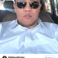 habiburokhman-selfie-ini-bukan-wajah-diktator-tapi-foto-model