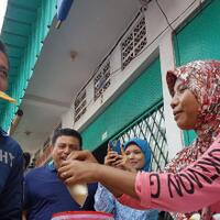 bukan-nasi-goreng-diplomasi-gudeg-bubur-lemu-hangatkan-ahy---gibran