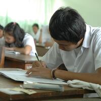 72-siswa-andalkan-relawan-untuk-belajar