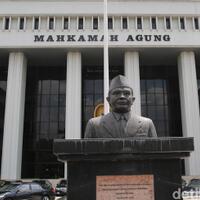 ma-tolak-kasasi-walhi-cs-izin-reklamasi-pulau-g-sah