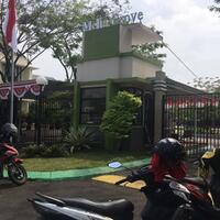 sebuah-rumah-kontrakan-di-tangerang-selatan-didatangi-polisi-bersenjata