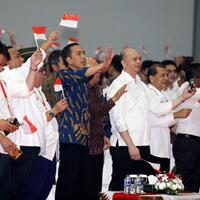 jokowi-minta-relawan-sebarkan-sikap-optimisme