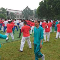 presiden-senam-bareng-mahasiswa-di-istana-bogor