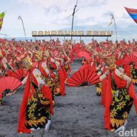 tari-gandrung-tampil-di-istana-bukti-pemerintah-cinta-budaya-daerah