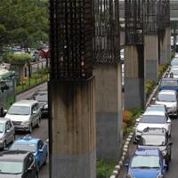 adhi-karya-akan-bongkar-tiang-monorel-di-rasuna-said