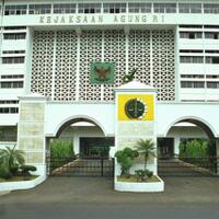 suap-dana-desa-kejagung-belum-pecat-kajari-pamekasan