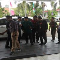 rektor-iain-pontianak-ditahan-atas-kasus-mebel-rusunawa