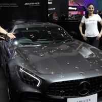 lebih-dekat-dengan-si-sangar-mercy-amg-gt-r