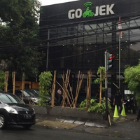 sopir-grab-car-banting-setir-ke-go-car-ini-alasannya