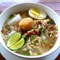 gurih-mengenyangkan-8-soto-ayam-berkuah-hangat-untuk-sarapan-nikmat