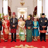 kikil-nasi-liwet-dan-es-krim-merah-putih-istana-untuk-para-presiden