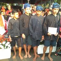 diundang-presiden-empat-warga-baduy-ke-istana-tanpa-alas-kaki