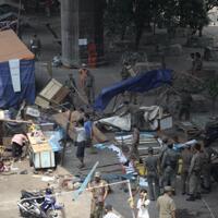 djarot-ancam-tarik-kjp-dan-bpjs-penerobos-trotoar