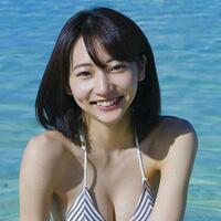 hati-hati-jatuh-cinta-inilah-10-idol-gravure-berusia-20-an-paling-populer-di-jepang