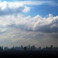 langit-jakarta-cerah-sepanjang-hari