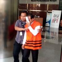 kpk-geledah-sejumlah-lokasi-terkait-kasus-suap-panitera-pn-jaksel