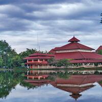 10-universitas-dengan-fasilitas-paling-keren-di-indonesia