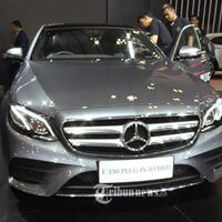 konsumsi-bahan-bakar-sedan-mewah-mercy-diklaim-lebih-irit-dari-lcgc