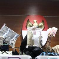 simpan-uang-miliaran-rupiah-mess-dirjen-hubla-tidak-ada-pengamanan-ekstra