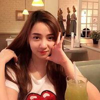 cewek-ini-keliling-dunia-sendirian-cuma-dengan-modal-nebeng