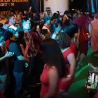 fr-baju-merah-di-gala-premiere-film-warkop-dki-reborn--jangkrik-boss-part-2