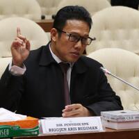 adegan-saat-aris-menyebut-novel-baswedan-biang-masalah