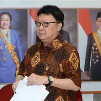 mendagri-segera-berhentikan-wali-kota-tegal