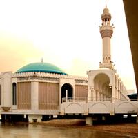 5-masjid-terapung-terindah-di-dunia