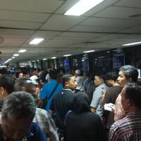 samsat-dki-sesak-di-hari-terakhir-pengampunan-denda