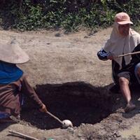 liang-sebesar-tong-sampah-jadi-sumber-air-warga-desa-cekel