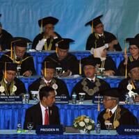 banyak-lulusan-ipb-kerja-di-bank-jokowi-yang-jadi-petani-siapa