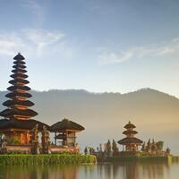 rekomendasi-hostel-kece-di-sekitaran-kuta