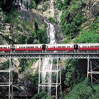 5-jalur-kereta-paling-berbahaya-di-dunia-di-indonesia-salah-satunya