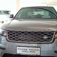 range-rover-luncurkan-suv-mid-sized-velar-hadir-dalam-2-pilihan-mesin