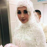 laudia-chyntia-bella-menikah-denhan-pengusaha-malaysia