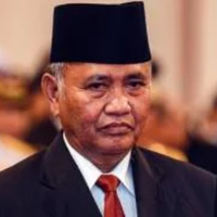 ketua-kpk-minta-maaf-jika-dianggap-ancam-dpr